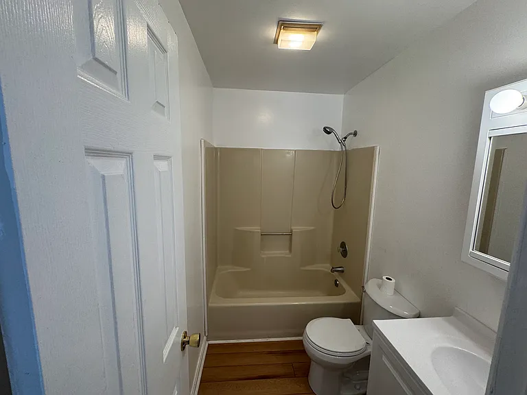304 N Academy St — Photo 12