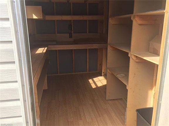 5th image of 1042 Silver Lakes Blvd