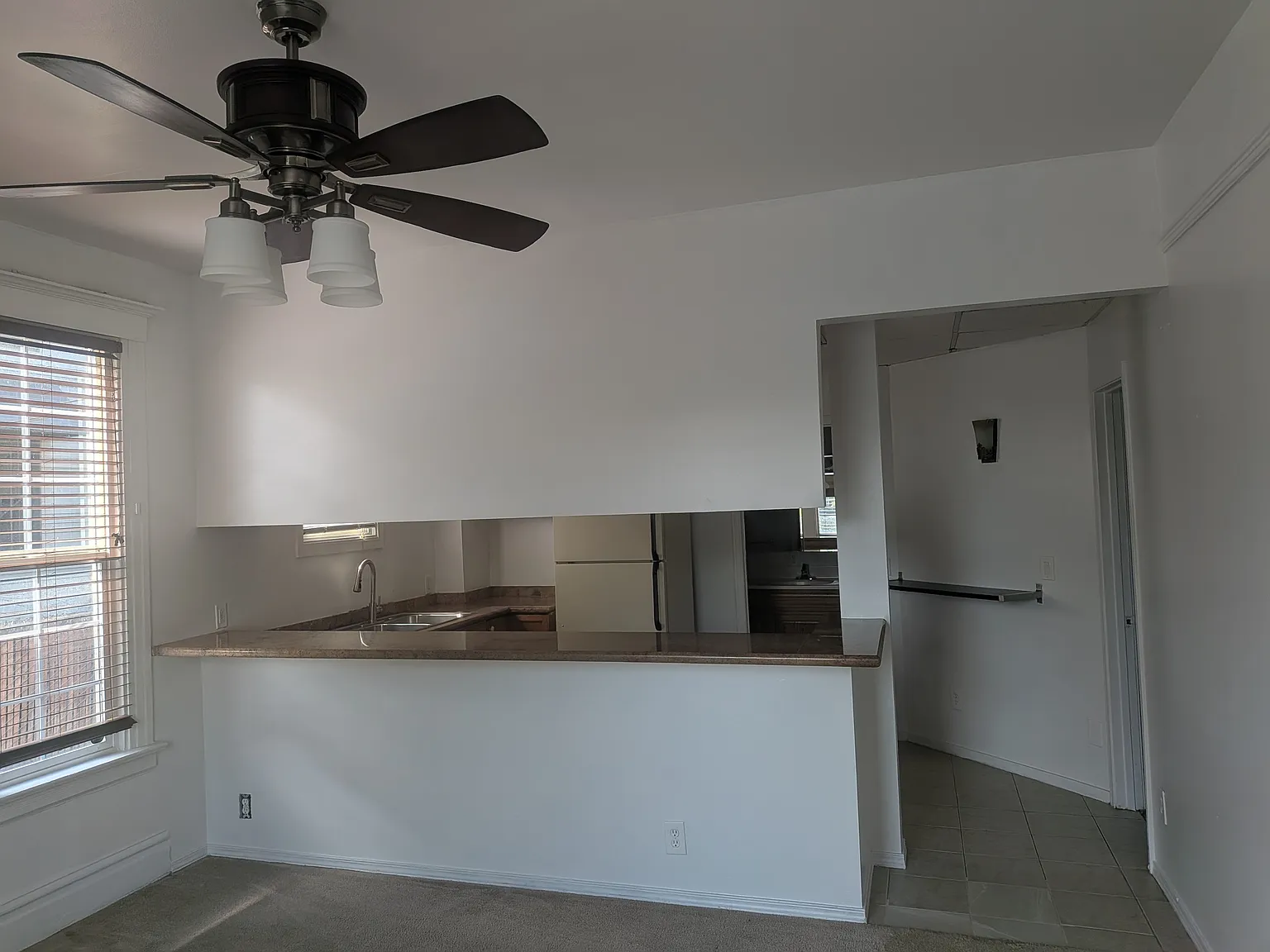 1 bed, 1.0 bath, 530 sqft, $1,345 — Photo 2