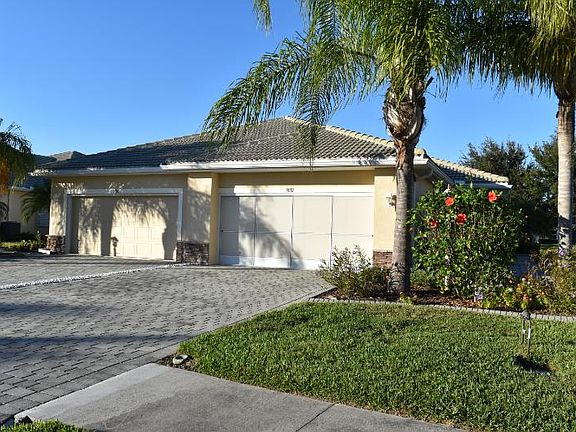 2nd image of 9687 Hawk Nest Ln