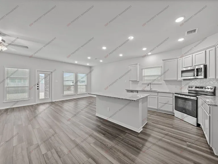 2034 Zabcikville Dr — Photo 21