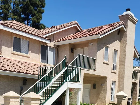 272 Augustine Way APT B, Simi Valley, CA 93065