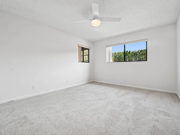 15450 Pembridge Ave E #192 — Photo 5