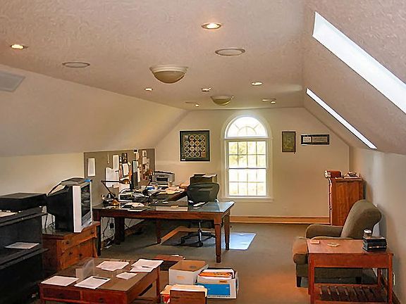 Huge Upper Level Office