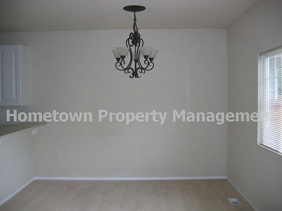 4th image of 302 Yauger Way NW Unit 101