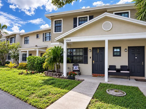 1046 NW 107th Ave, Pembroke Pines, FL 33026
