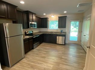 8 Rochambeau Ct, Durham, NC 27704