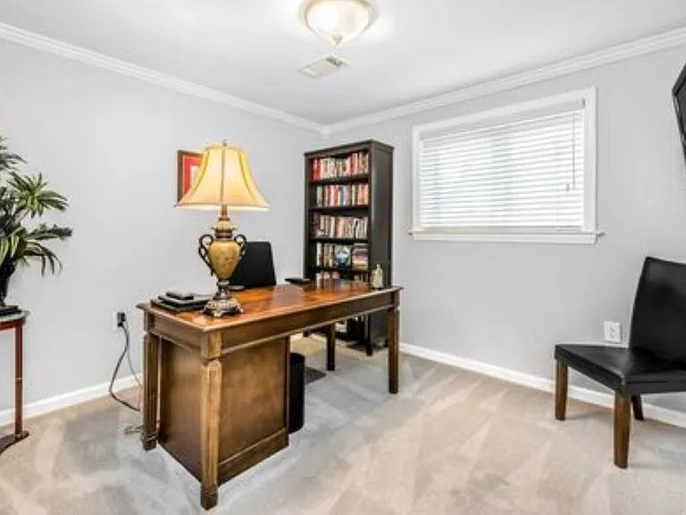 2504 Giant Oaks Dr — Photo 13