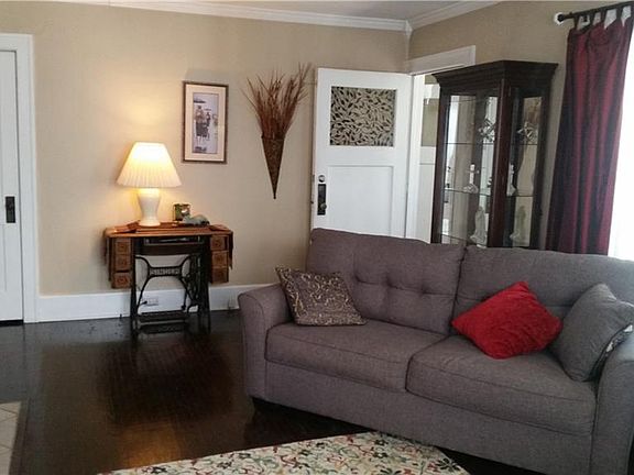 4th image of 125 Mang Ave