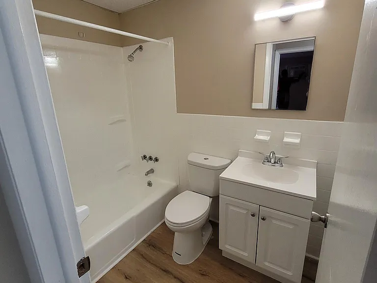 Millville Manor — Photo 16