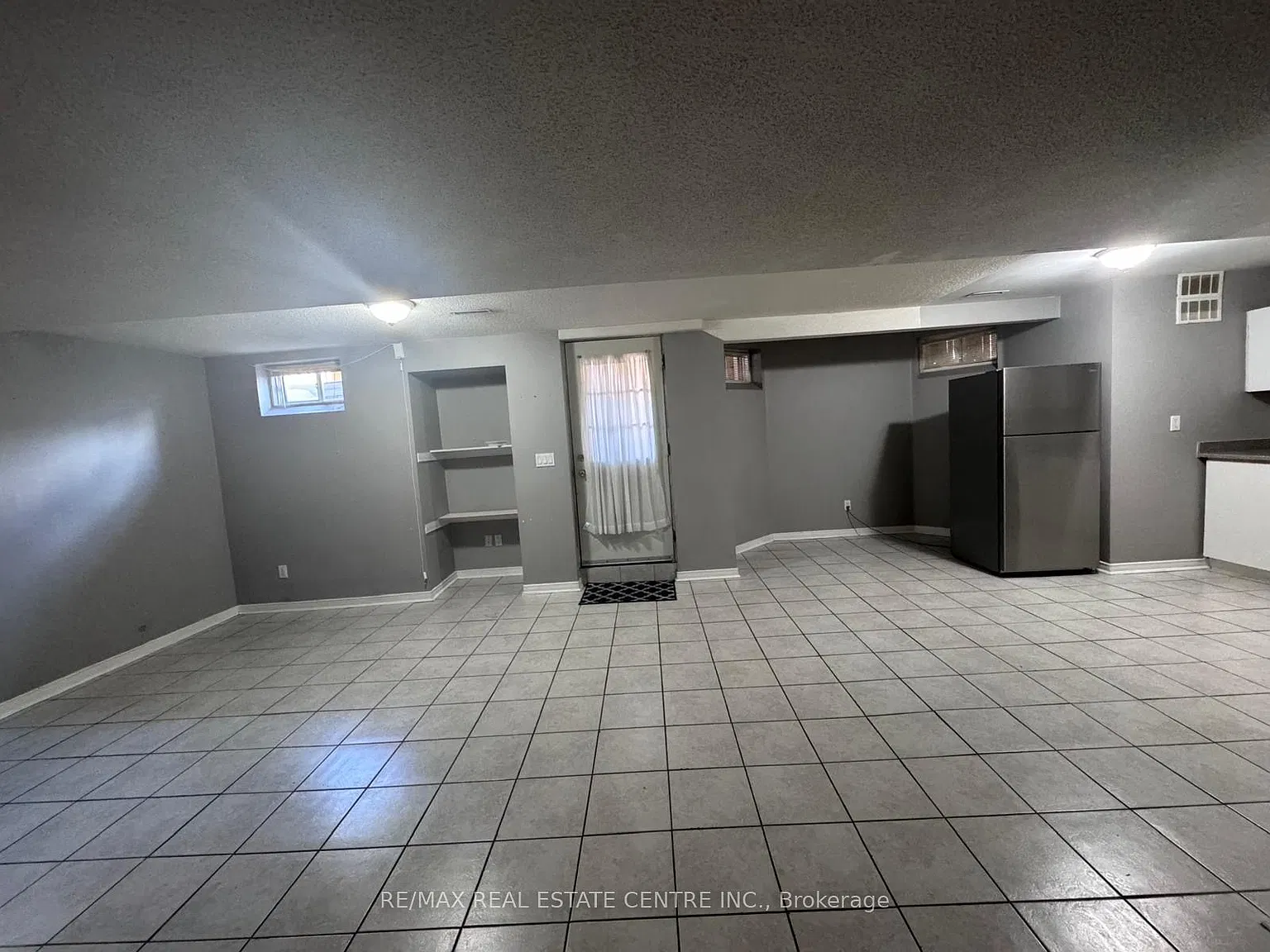 2 bed, $1,700 — Photo 4