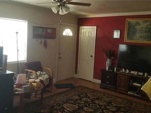 5th image of 5 E Laburnum Ave