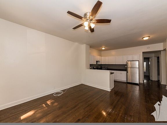 2nd image of 3815 N Greenview Ave #3819-2W