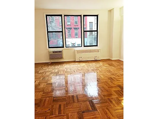 Rented by MNS | media 17