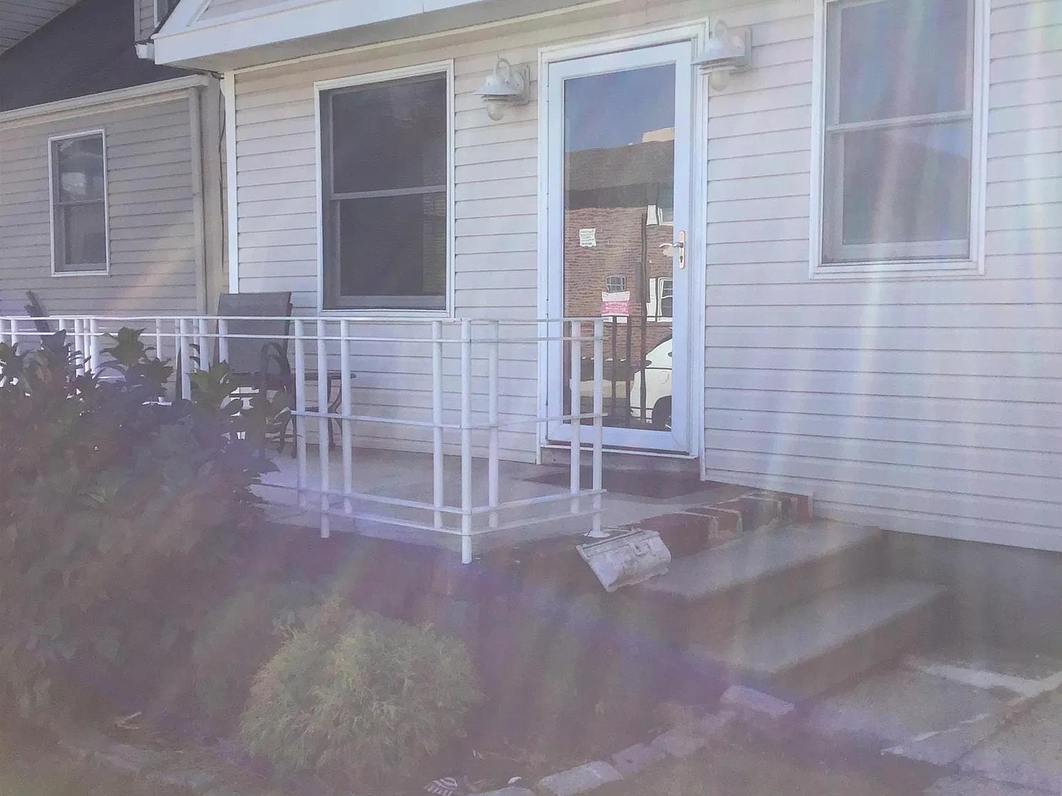3 bed, 1.5 bath, $1,300 — Photo 2