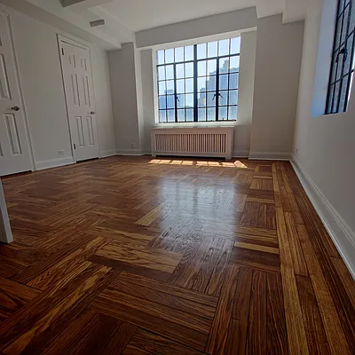 Rented by Palladium Property Group | media 14