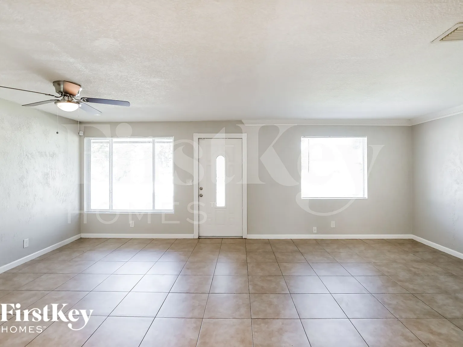 4 bed, 2.0 bath, 1593 sqft, $3,695 — Photo 3