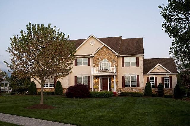 Stone/Stucco Exterior