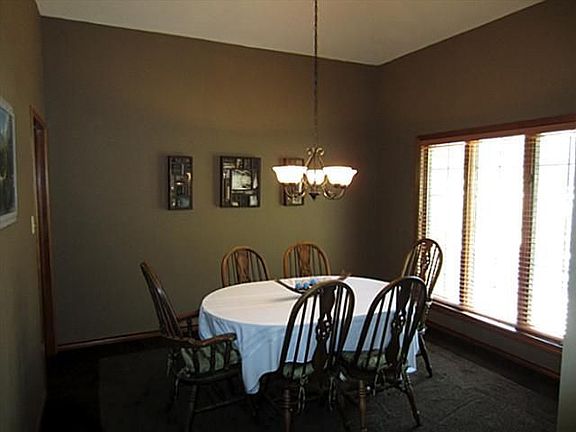 3rd image of 1204 Whispering Ln