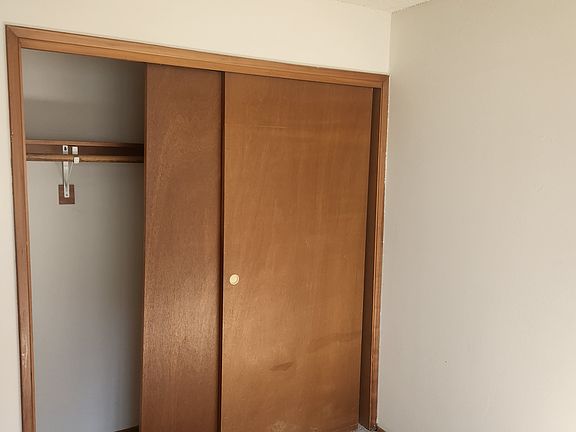 3rd image of 550 SE 60th Ave APT 207