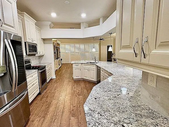 3610 Doral St, Palm Harbor, FL 34685