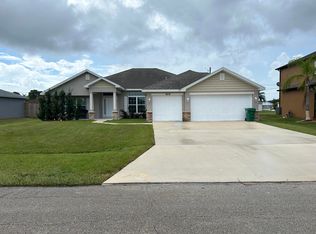 414 SW Ewing Ave, Port Saint Lucie, FL 34983