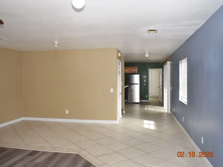 249 S 33rd St — Photo 3