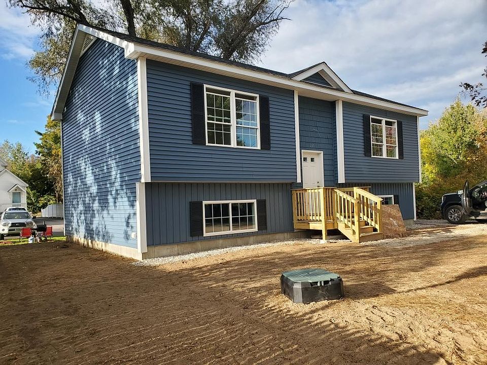 1st image of 32 Mechanic St