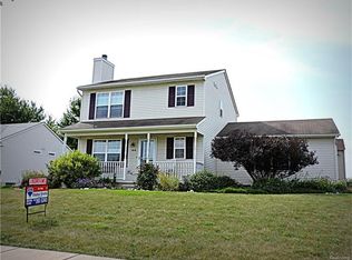 144 Rockway Dr, Linden, MI 48451