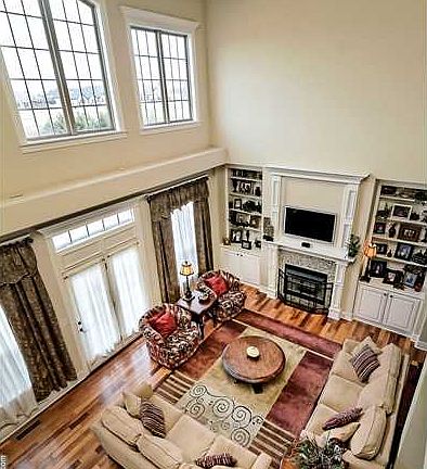 4th image of 4133 Caerleon Cir