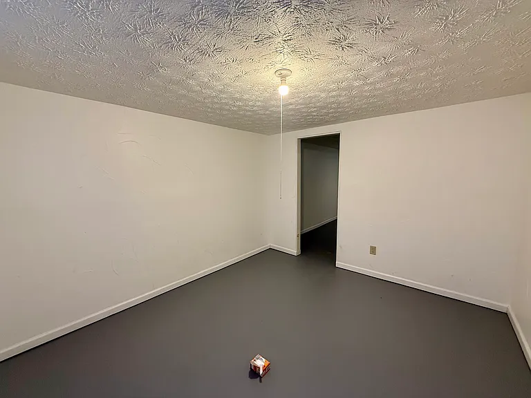 575 Noble Ave — Photo 23