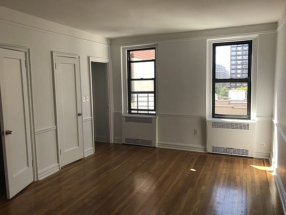 4th image of 109 W 94th St #6C