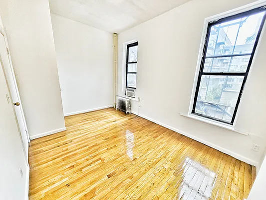 Rented by MAC Realty NY | media 3