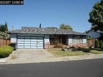 1st image of 3015 N Francisco Way