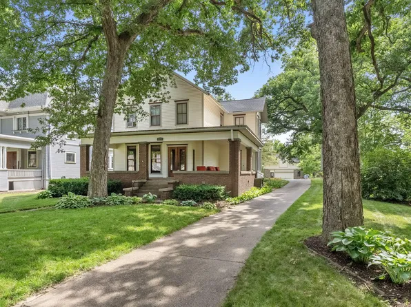 1424 Mulberry Ave, Muscatine, IA 52761