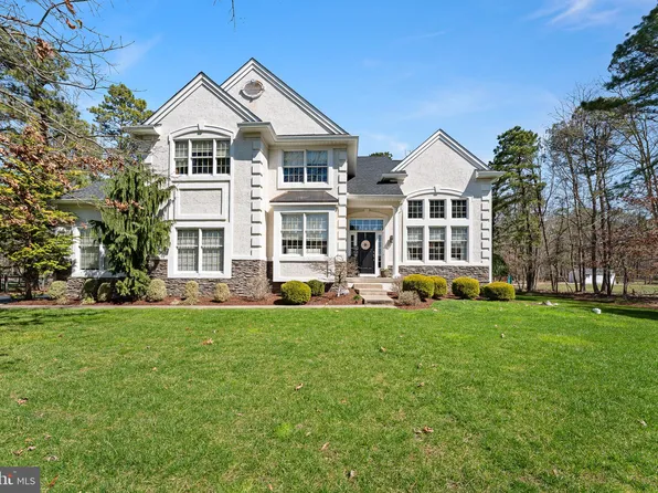 26 Abingdon Ave, Medford, NJ 08055