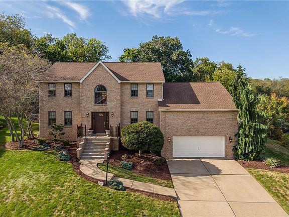 2nd image of 163 Hickory Heights Dr