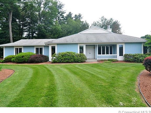 PROFESSIONALLY LANDSCAPED G...