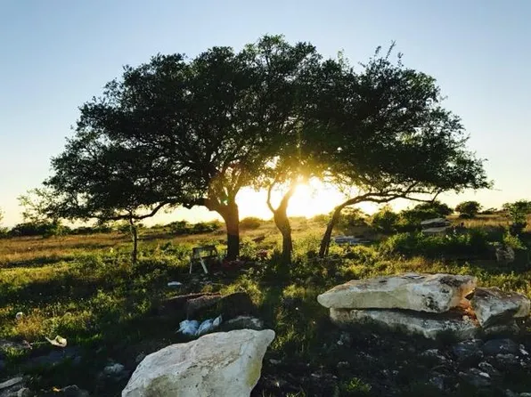 158 Sierra Dr, Bertram, TX 78605