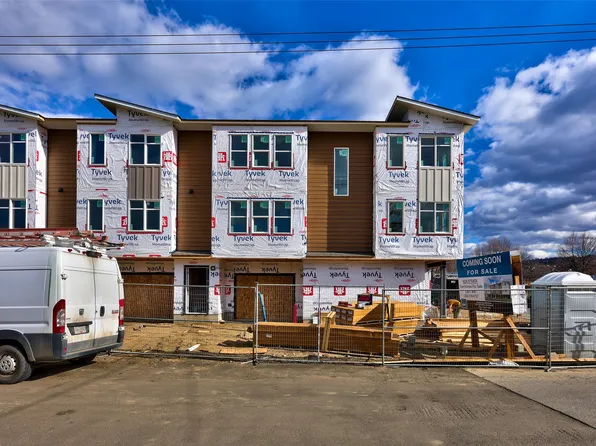 153 Park St, Kamloops, BC V2B 4A7