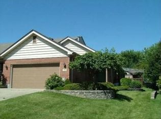 1802 Londonderry Dr, Middletown, OH