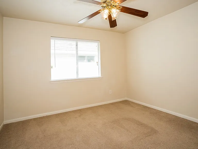 1407 Hollow Branch Ln — Photo 11