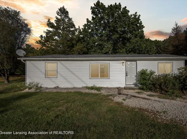 9991 Stoll Rd, Haslett, MI 48840