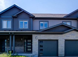 46 Nieson St, Cambridge, ON N1R 0B9