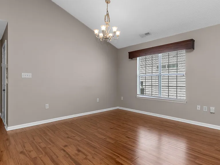 112 Dusty Trail Ln — Photo 13