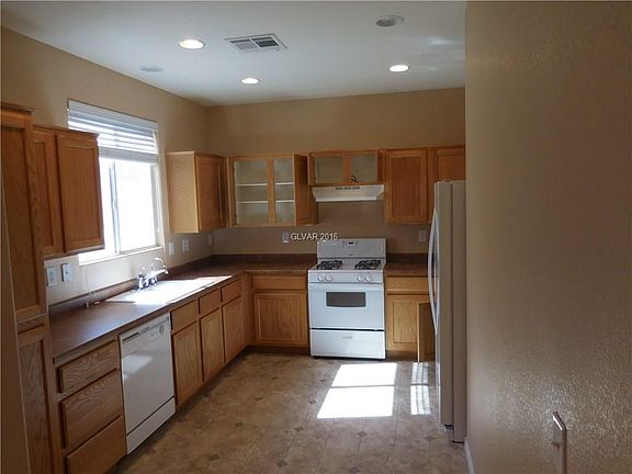 4th image of 8129 Serene Isle Ct