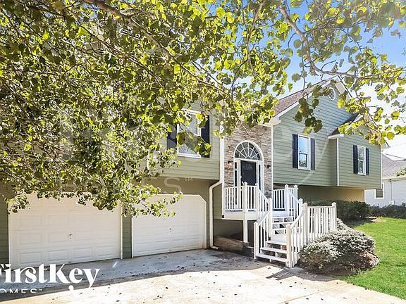 2nd image of 111 Thornwood Dr