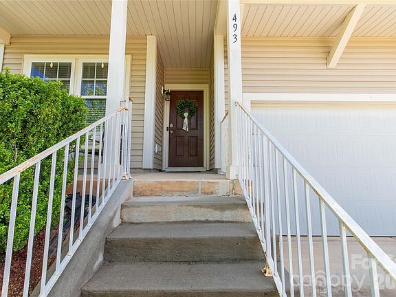 3rd image of 493 Dutch White Dr