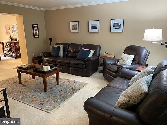 5th image of 2571 Wild Olive Ct