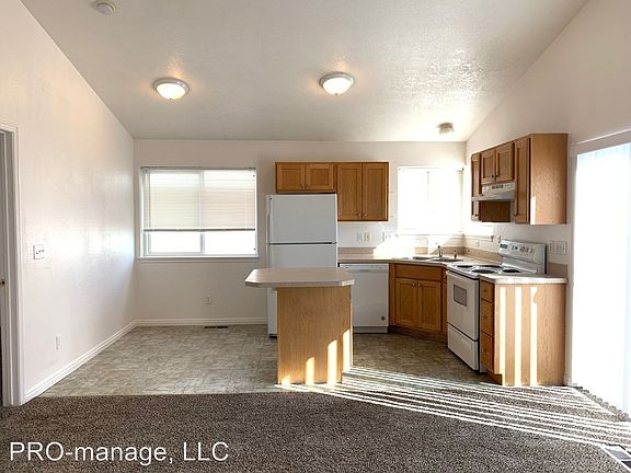 4th image of 3753 Deloy Dr APT A